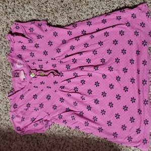 Girls Carter size 6 beautiful purple t shirt with dark purple flowers